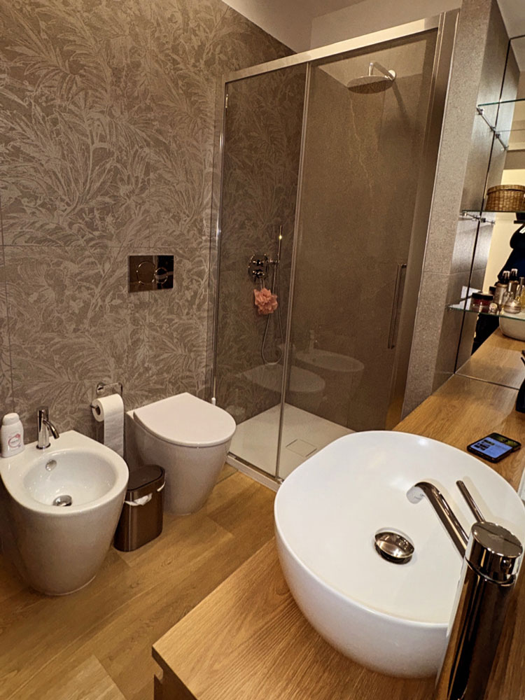 Installazione completa dei sanitari e della doccia