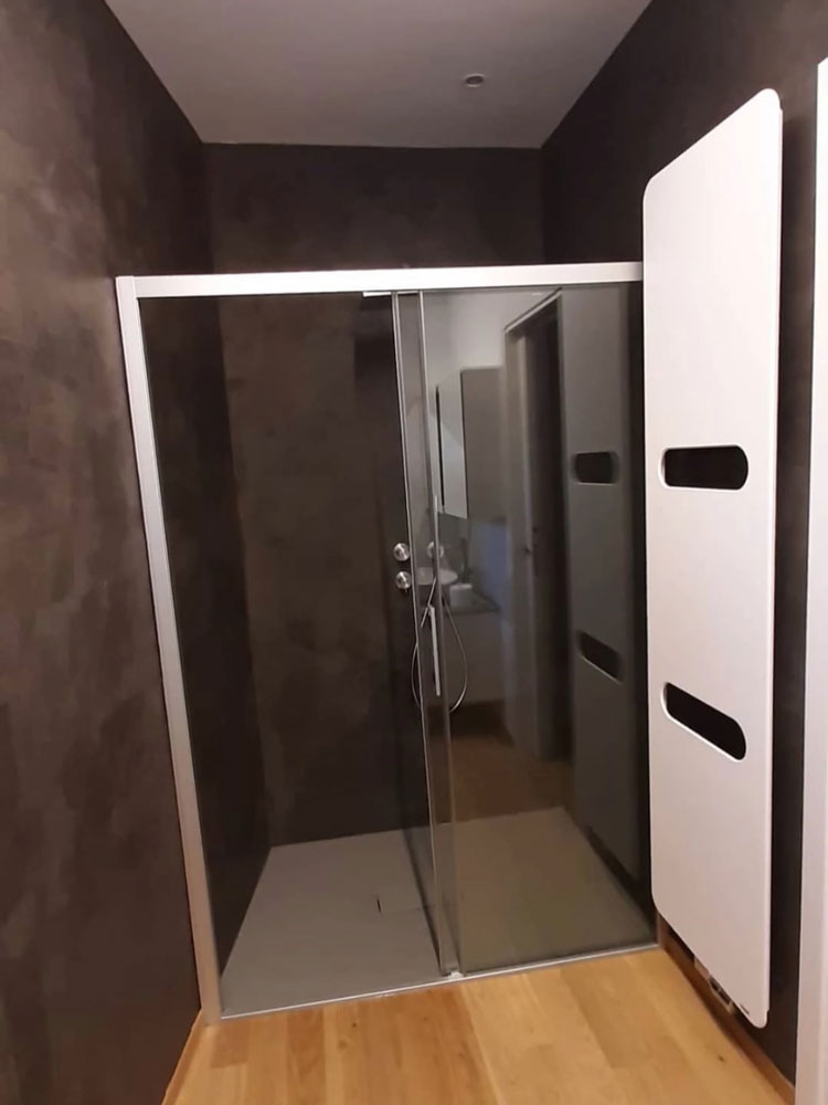 Installazione completa della doccia